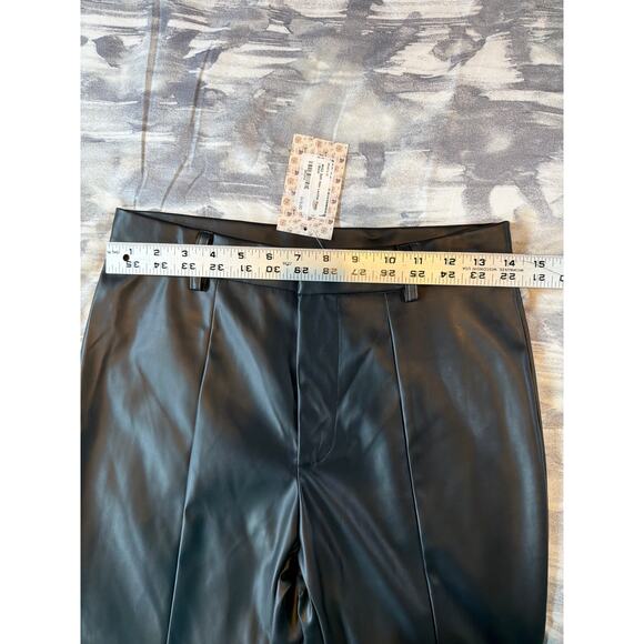 Entro Black Faux Leather Split Hem Straight Leg Pants Women’s size Small NWT - Picture 4 of 11